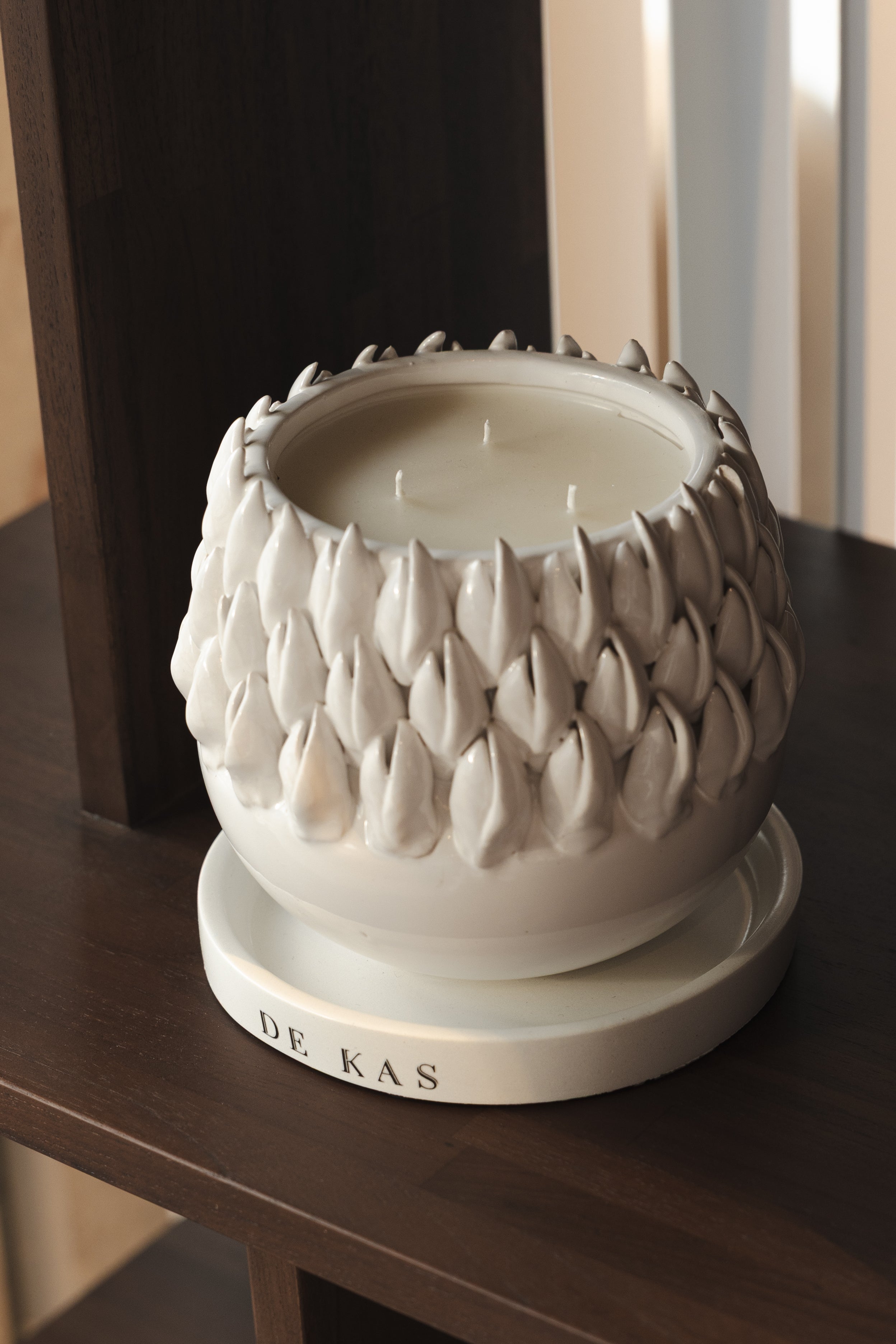 נר אוסטרה גבוה | Cedar Retreat | רוגע וביטחון