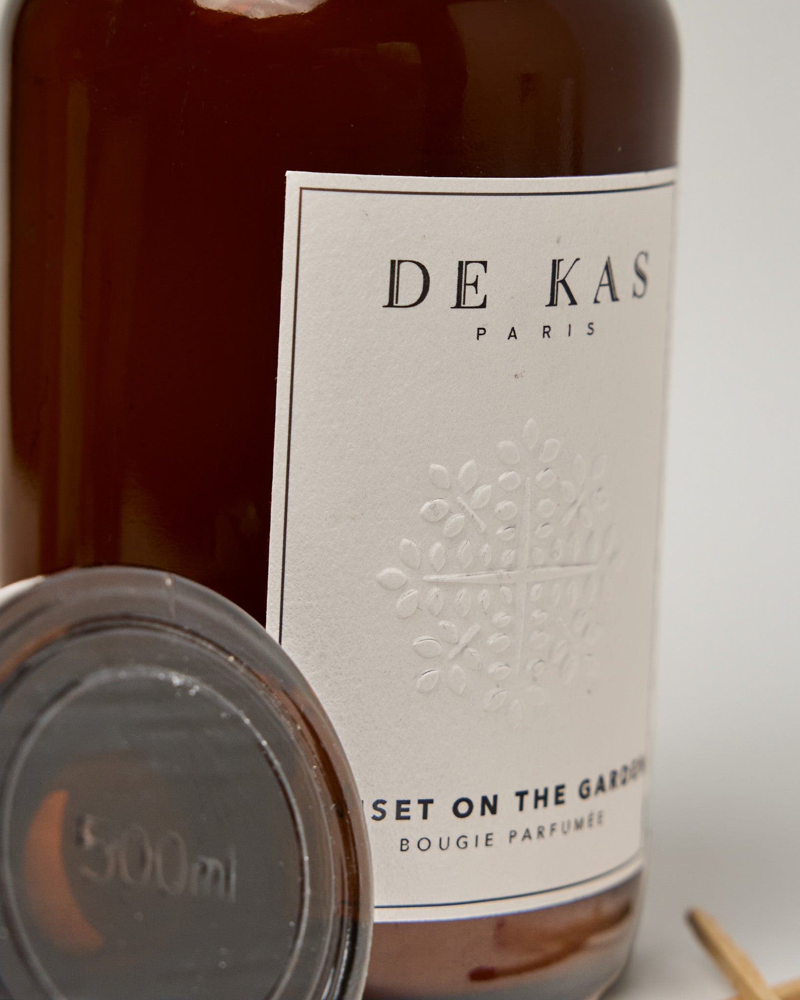 L נר ענבר | Sunset in the Garden | עומק רגשי