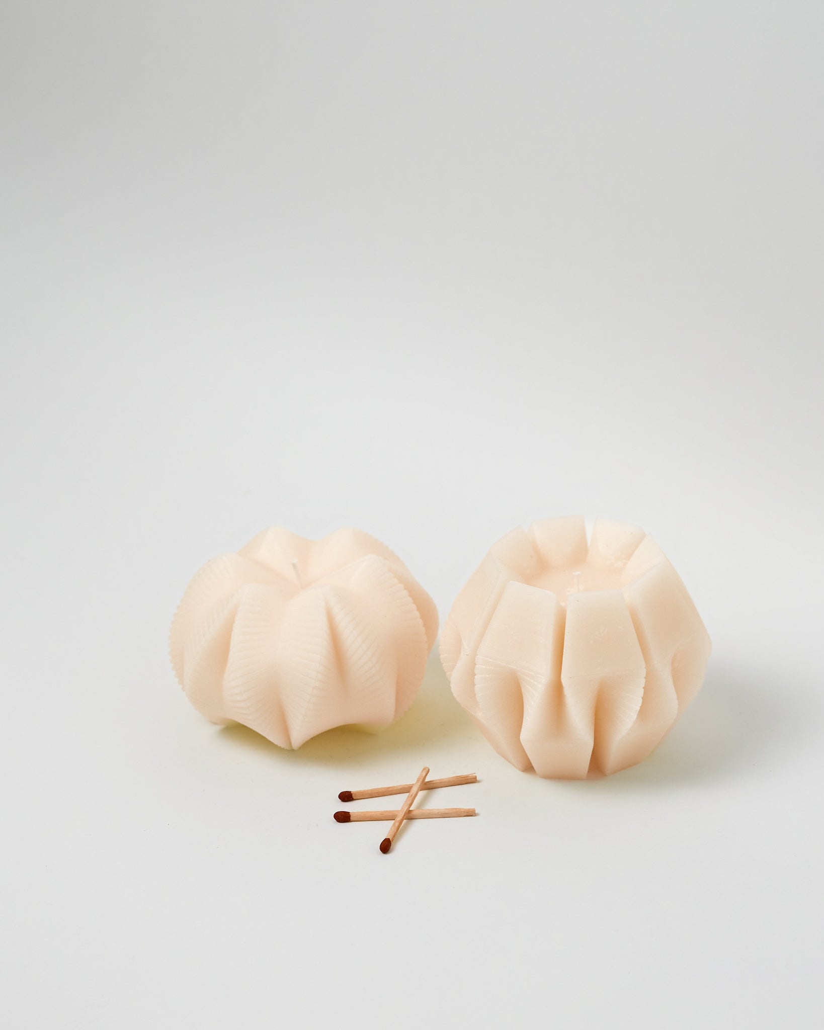 נר אוריגמי | Cedar Retreat | רוגע וביטחון